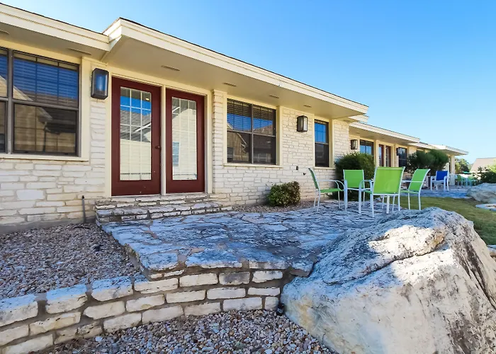 The Shores At Lake Travis